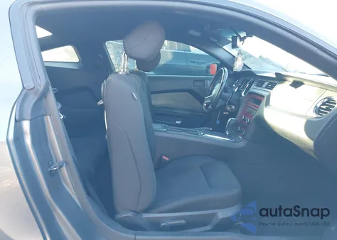 2013 Ford Mustang V6 z USA, uszkodzony, nr VIN 1ZVBP8AMXD5250789